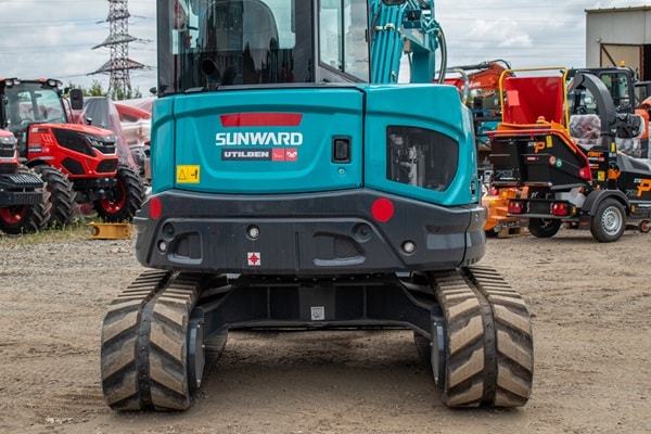 Midiexcavator SUNWARD SWE 60 UF de vanzare